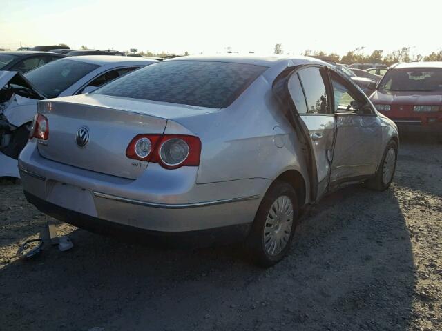 WVWJK73C57P054022 - 2007 VOLKSWAGEN PASSAT SILVER photo 4