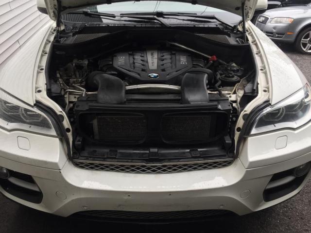 5UXFG8C56EL592729 - 2014 BMW X6 XDRIVE5 WHITE photo 9