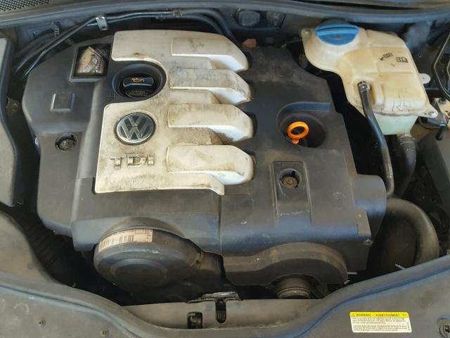 WVWCE63B45E130825 - 2005 VOLKSWAGEN PASSAT GLS BLACK photo 7