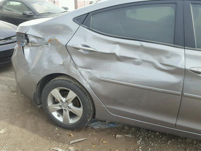 KMHDH4AE7CU314166 - 2012 HYUNDAI ELANTRA GL GRAY photo 9