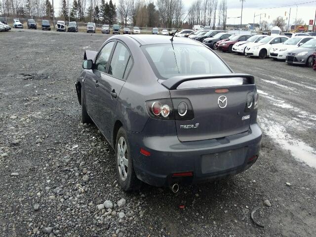 JM1BK32F981857834 - 2008 MAZDA 3 I GRAY photo 3