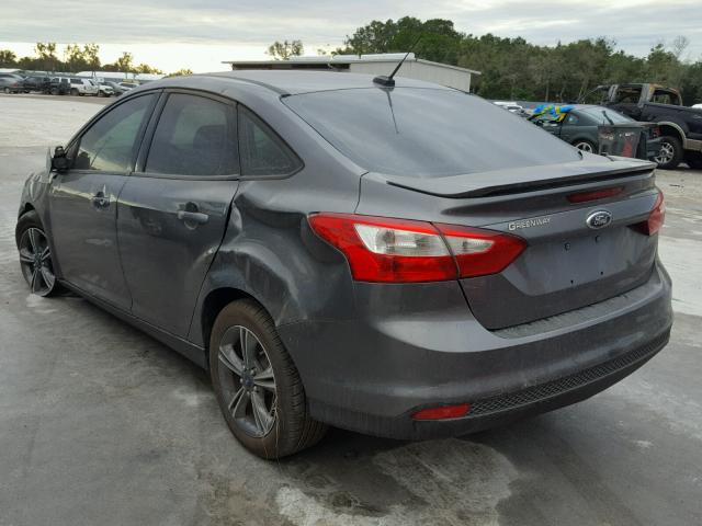 1FAHP3F2XCL473261 - 2012 FORD FOCUS SE GRAY photo 3