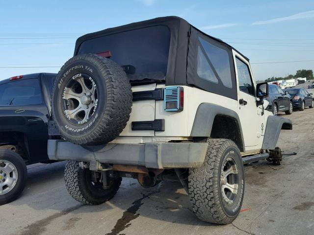 1J4FA24117L214259 - 2007 JEEP WRANGLER X WHITE photo 4