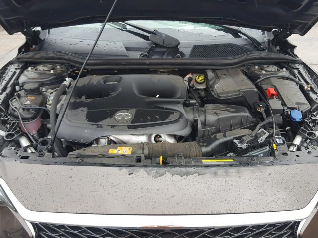 SJKCH5CR9JA048098 - 2018 INFINITI QX30 BASE BROWN photo 7