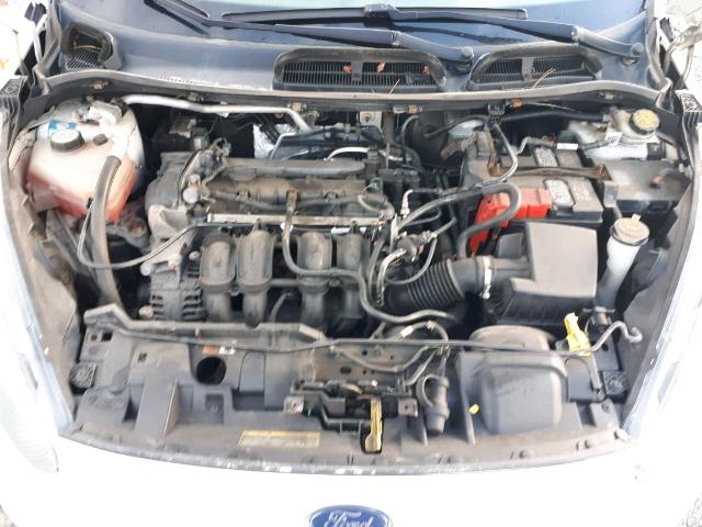 3FADP4BJ2EM109435 - 2014 FORD FIESTA SE WHITE photo 7