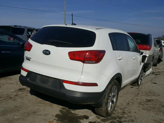 KNDPB3AC8G7806589 - 2016 KIA SPORTAGE L WHITE photo 4