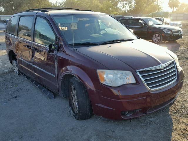 2A8HR54139R617882 - 2009 CHRYSLER TOWN & COU BURGUNDY photo 1