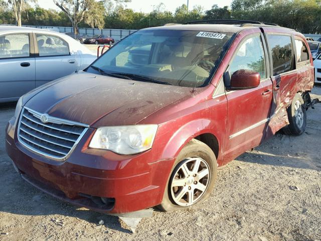 2A8HR54139R617882 - 2009 CHRYSLER TOWN & COU BURGUNDY photo 2