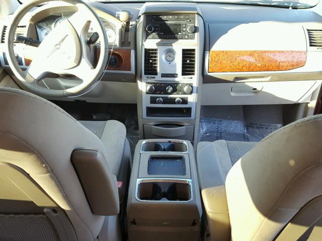 2A8HR54139R617882 - 2009 CHRYSLER TOWN & COU Bordo foto 9