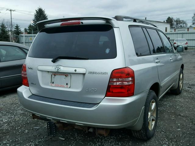 JTEHD21A420017117 - 2002 TOYOTA HIGHLANDER SILVER photo 4