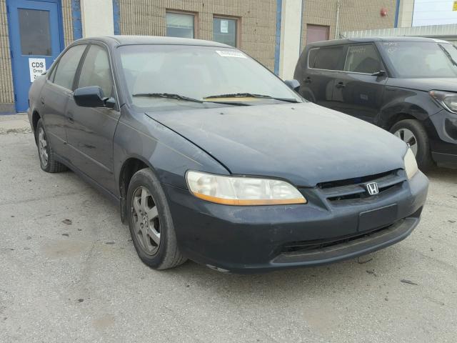 1HGCG5675YA060132 - 2000 HONDA ACCORD SE GREEN photo 1