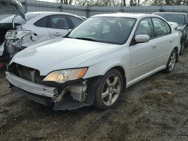 4S3BL616697236047 - 2009 SUBARU LEGACY 2.5 WHITE photo 2