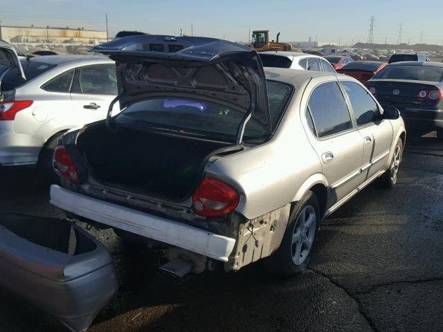 JN1CA31D0YT756874 - 2000 NISSAN MAXIMA GLE SILVER photo 4