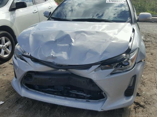 JTKJF5C78E3066318 - 2014 TOYOTA SCION TC 银色 照片 9