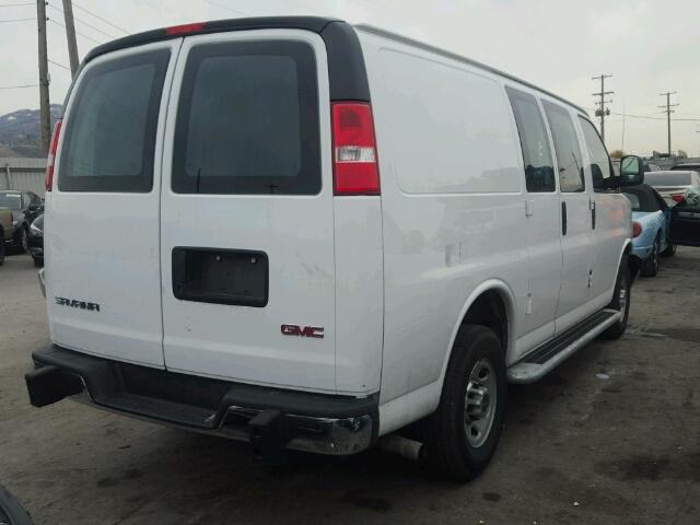 1GTW7AFF6H1904061 - 2017 GMC SAVANA G25 WHITE photo 4