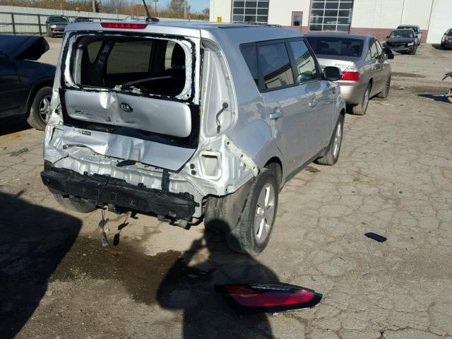 KNDJN2A2XE7733544 - 2014 KIA SOUL SILVER photo 4