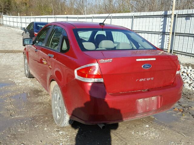 1FAHP3EN7AW116174 - 2010 FORD FOCUS S RED photo 3