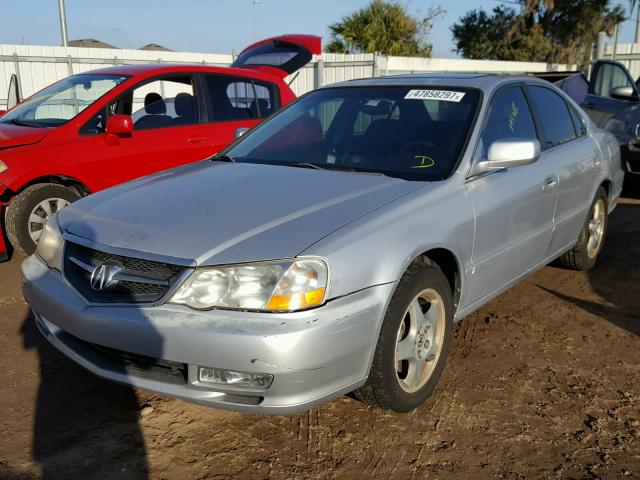 19UUA56672A001703 - 2002 ACURA 3.2TL SILVER photo 2