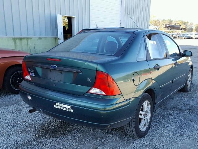 1FAFP3438YW389741 - 2000 FORD FOCUS SE GREEN photo 4