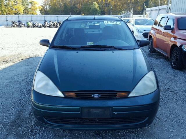 1FAFP3438YW389741 - 2000 FORD FOCUS SE GREEN photo 9