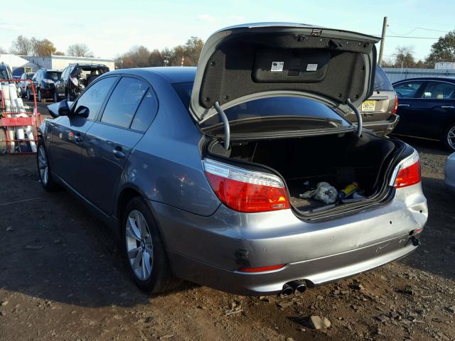 WBANV9C55AC139475 - 2010 BMW 535 XI GRAY photo 3