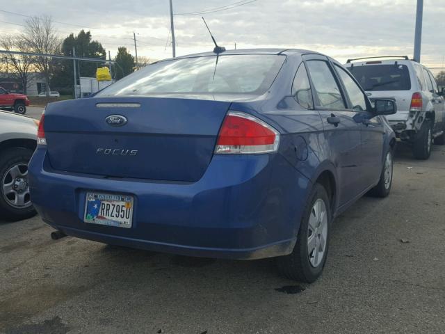 1FAHP34N89W237437 - 2009 FORD FOCUS S BLUE photo 4