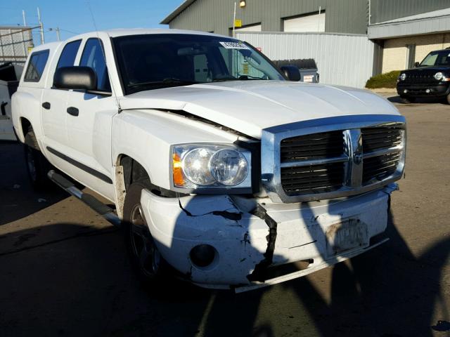 1D7HW48P47S215699 - 2007 DODGE DAKOTA QUA WHITE photo 1