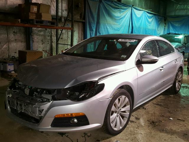 WVWMN7AN2AE561164 - 2010 VOLKSWAGEN CC SPORT SILVER photo 2