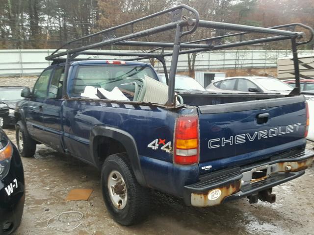 1GCHK29U21E220937 - 2001 CHEVROLET SILVERADO BLUE photo 3