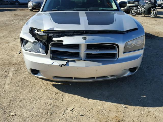 2B3KA43R68H325848 - 2008 DODGE CHARGER SILVER photo 9