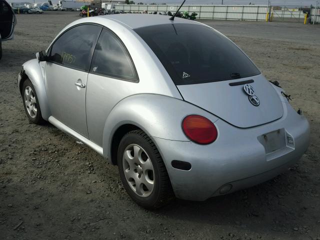3VWCP21C12M419842 - 2002 VOLKSWAGEN NEW BEETLE 银色 照片 3