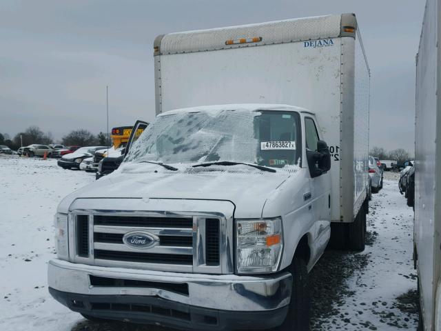 1FDWE3FL9DDB32389 - 2013 FORD ECONOLINE WHITE photo 2