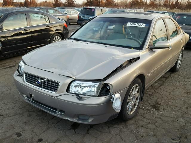 YV1TS592451413155 - 2005 VOLVO S80 2.5T TAN photo 2