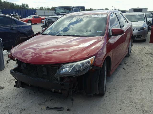 4T1BF1FK6DU643470 - 2013 TOYOTA CAMRY L RED photo 2