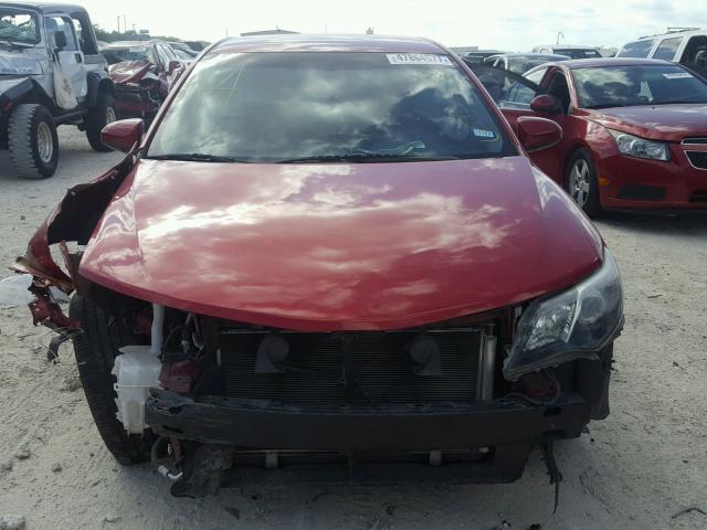 4T1BF1FK6DU643470 - 2013 TOYOTA CAMRY L RED photo 9