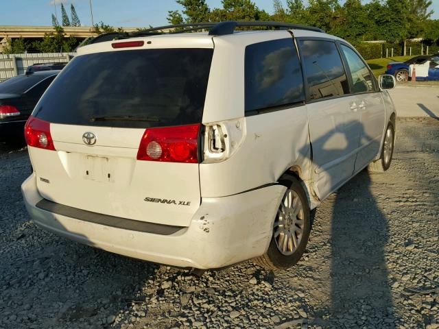 5TDYK4CC3AS338114 - 2010 TOYOTA SIENNA XLE WHITE photo 4