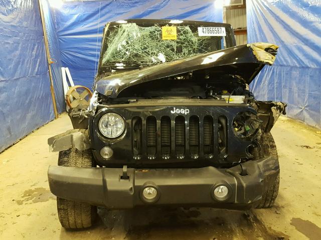 1C4BJWDG4GL309947 - 2016 JEEP WRANGLER U BLACK photo 9