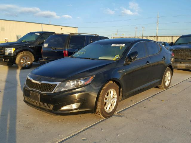 KNAGM4A71C5288508 - 2012 KIA OPTIMA LX BLACK photo 2