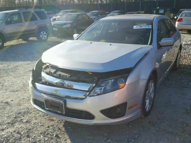 3FAHP0HAXCR429409 - 2012 FORD FUSION SE SILVER photo 2