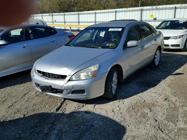 1HGCM66497A078894 - 2007 HONDA ACCORD SE SILVER photo 2