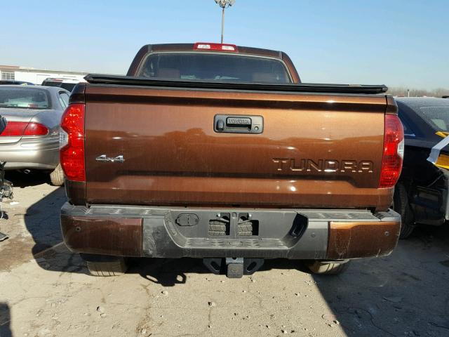 5TFAW5F19EX365789 - 2014 TOYOTA TUNDRA CRE BROWN photo 6