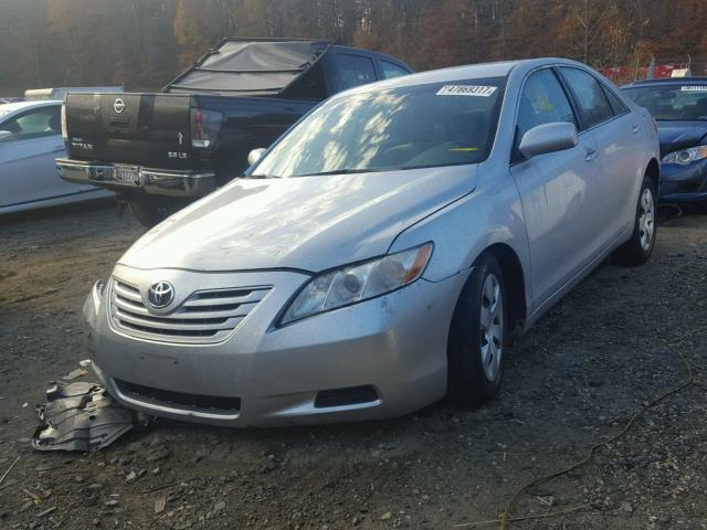 4T4BE46K87R009320 - 2007 TOYOTA CAMRY NEW SILVER photo 2