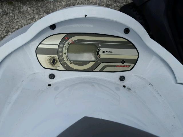 YAMA3208L516 - 2016 YAMAHA MARINE LOT WHITE photo 8