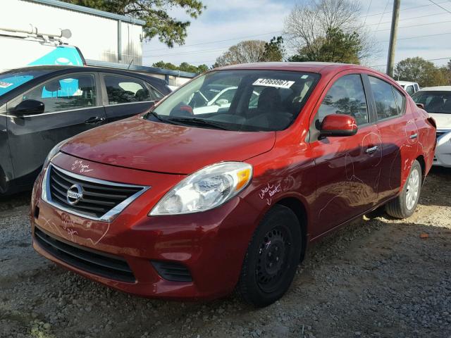 3N1CN7AP2DL875367 - 2013 NISSAN VERSA S RED photo 2