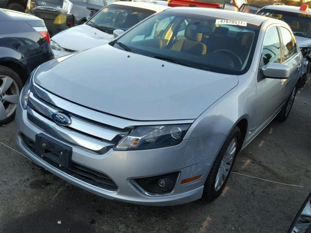 3FADP0L34AR366635 - 2010 FORD FUSION HYB GRAY photo 2