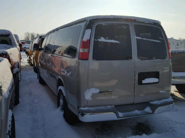 1GAHG39K181131859 - 2008 CHEVROLET EXPRESS G3 GRAY photo 3