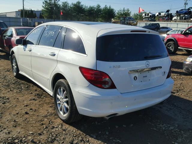 4JGCB75E16A009700 - 2006 MERCEDES-BENZ R 500 WHITE photo 3