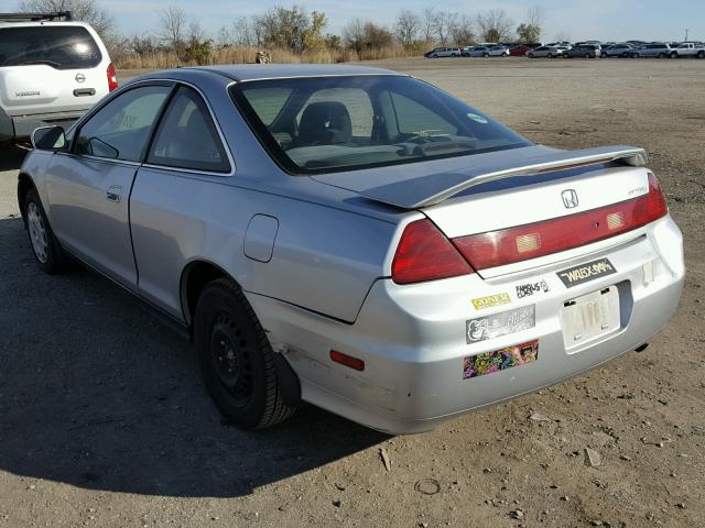 1HGCG32482A035281 - 2002 HONDA ACCORD LX SILVER photo 3