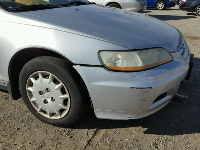 1HGCG32482A035281 - 2002 HONDA ACCORD LX SILVER photo 9