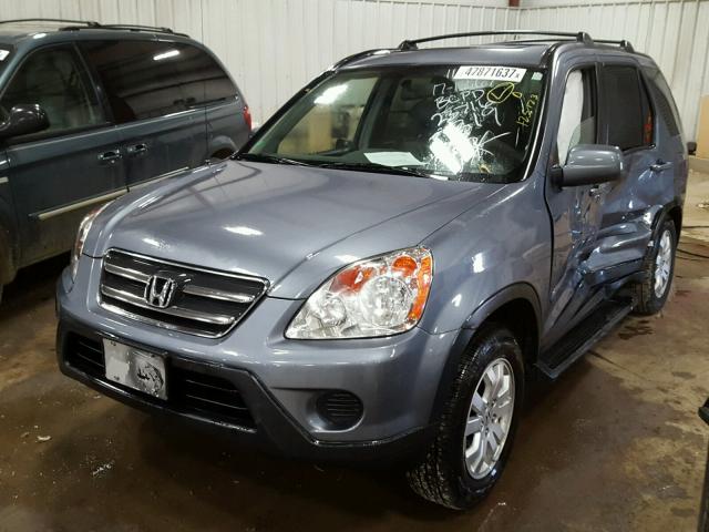 JHLRD78945C010319 - 2005 HONDA CR-V SE GRAY photo 2